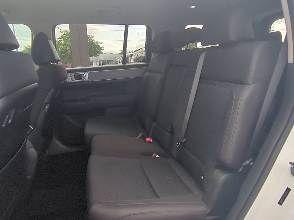 New 2027 Hyundai Santa Fe SE FWD image 17