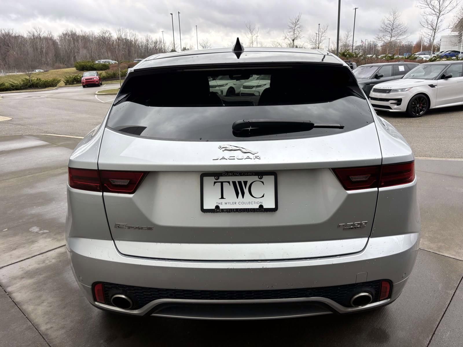 Used 2019 Jaguar E-PACE R-Dynamic HSE image 6