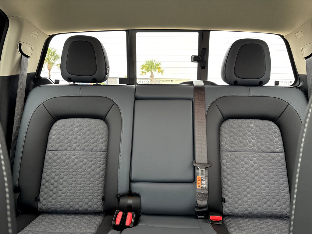 Used 2022 Chevrolet Colorado Z71 image 6