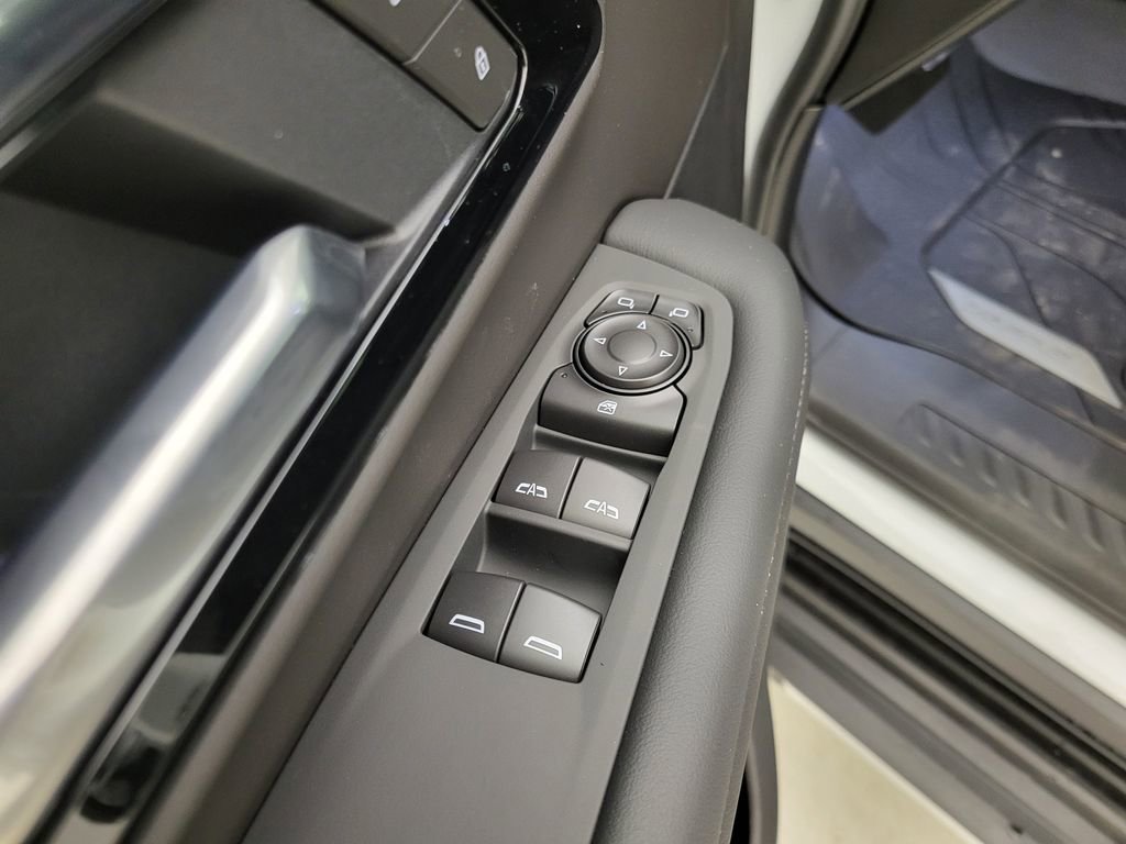 New 2026 Chevrolet Suburban LS image 26