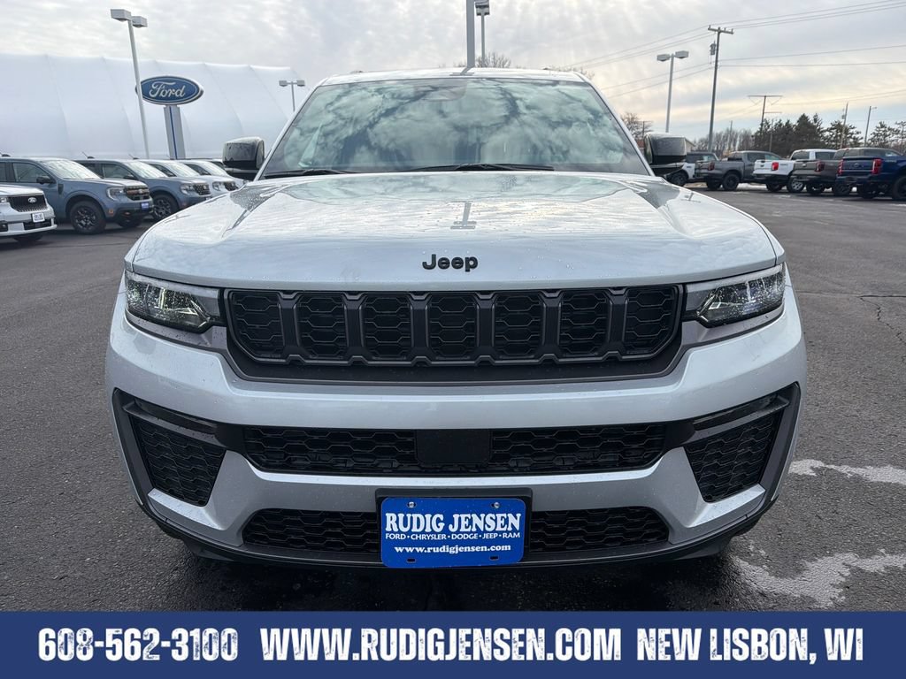 New 2026 Jeep Grand Cherokee L Limited w/ Limited Altitude Package AWD/4WD image 8
