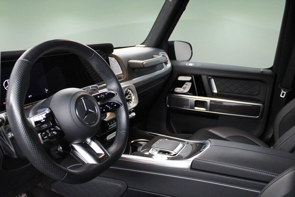 Used 2025 Mercedes-Benz G 63 AMG 4MATIC image 38