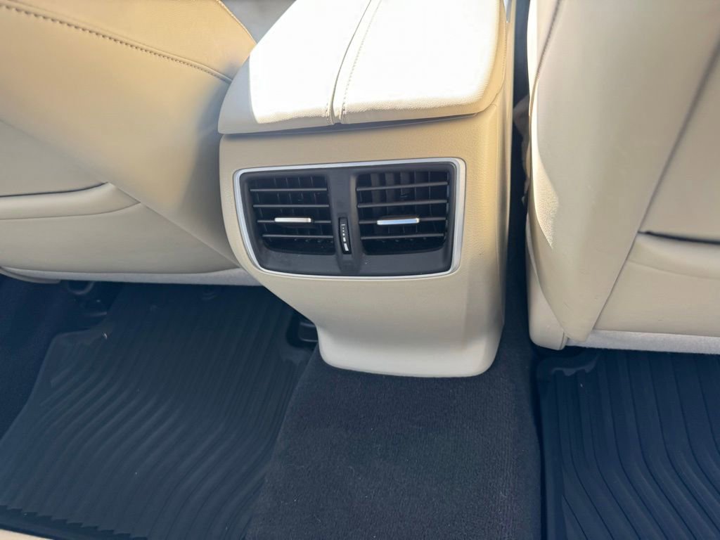 Used 2020 Acura TLX w/ Technology Package image 9