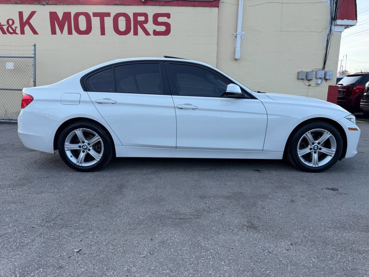 Used 2015 BMW 328i Sedan RWD image 7