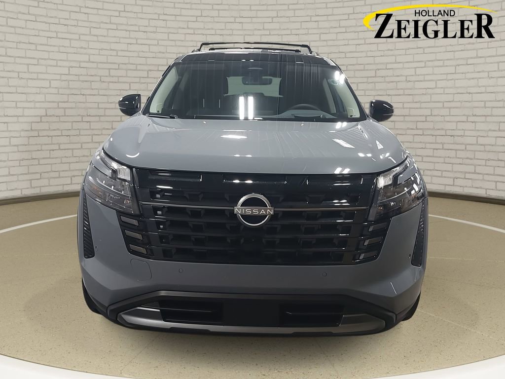 New 2026 Nissan Pathfinder Platinum image 2