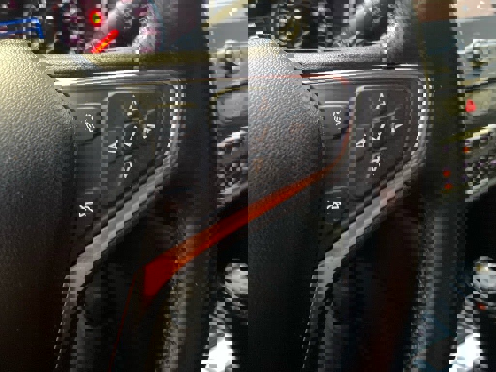 Used 2020 Chevrolet Equinox LT image 11