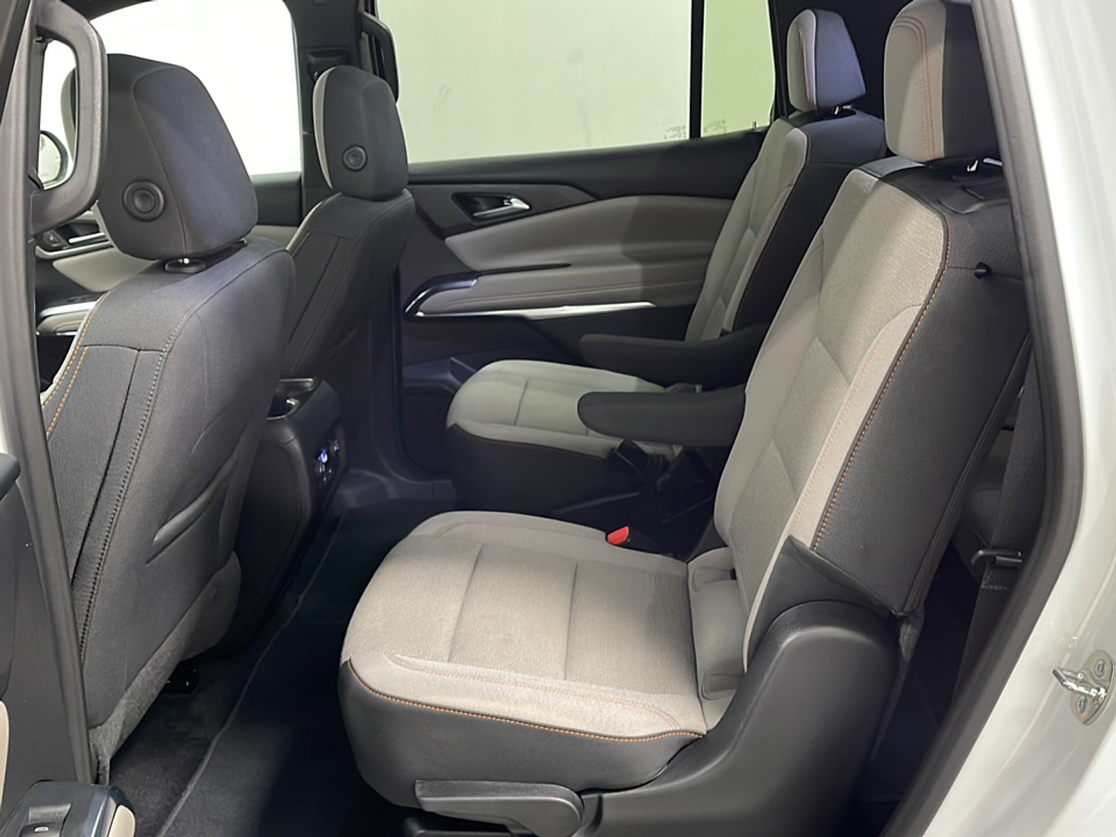 Used 2026 Chevrolet Traverse LT w/ Driver Confidence Package FWD image 16