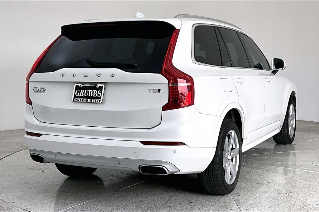 Used 2021 Volvo XC90 T5 Momentum w/ Advanced Package AWD/4WD image 2