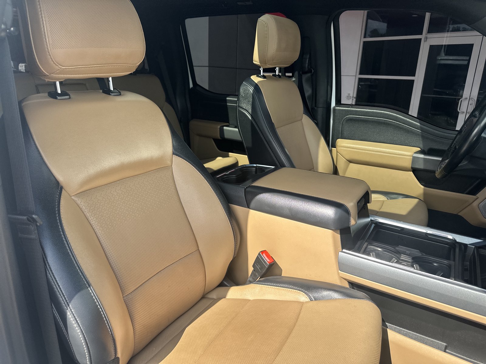 Used 2023 Ford F350 Lariat w/ Lariat Ultimate Package AWD/4WD image 44
