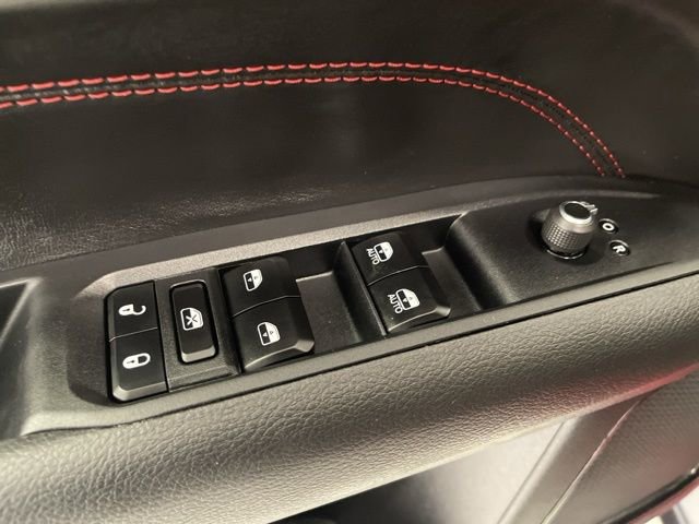 Used 2025 Jeep Compass Trailhawk AWD/4WD image 19