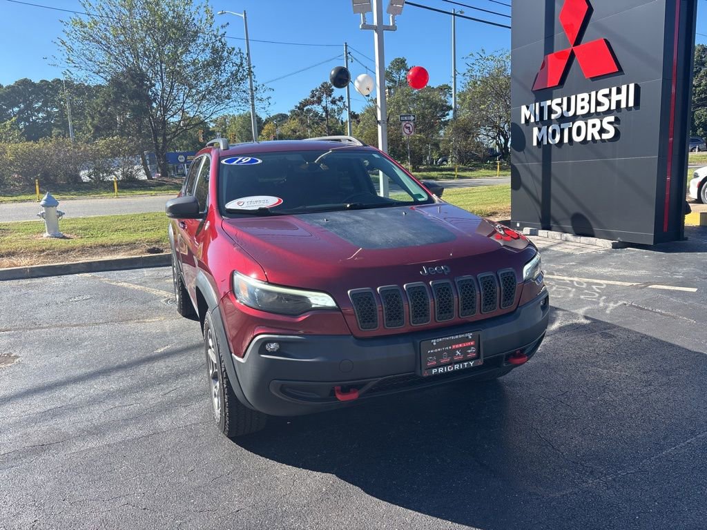 Used 2019 Jeep Cherokee Trailhawk w/ Cold Weather Group AWD/4WD image 25
