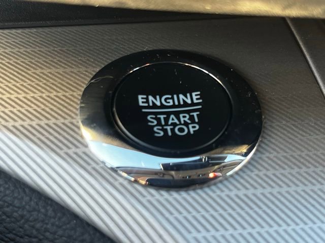 Used 2023 Ford Explorer XLT w/ Equipment Group 202A image 16