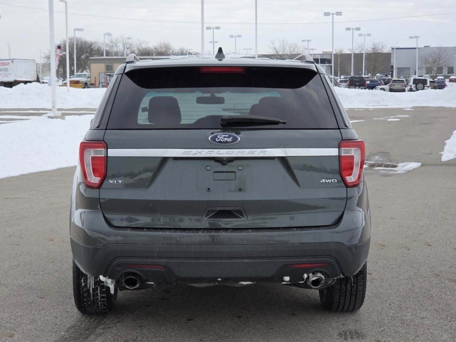 Used 2016 Ford Explorer XLT w/ Equipment Group 202A image 15