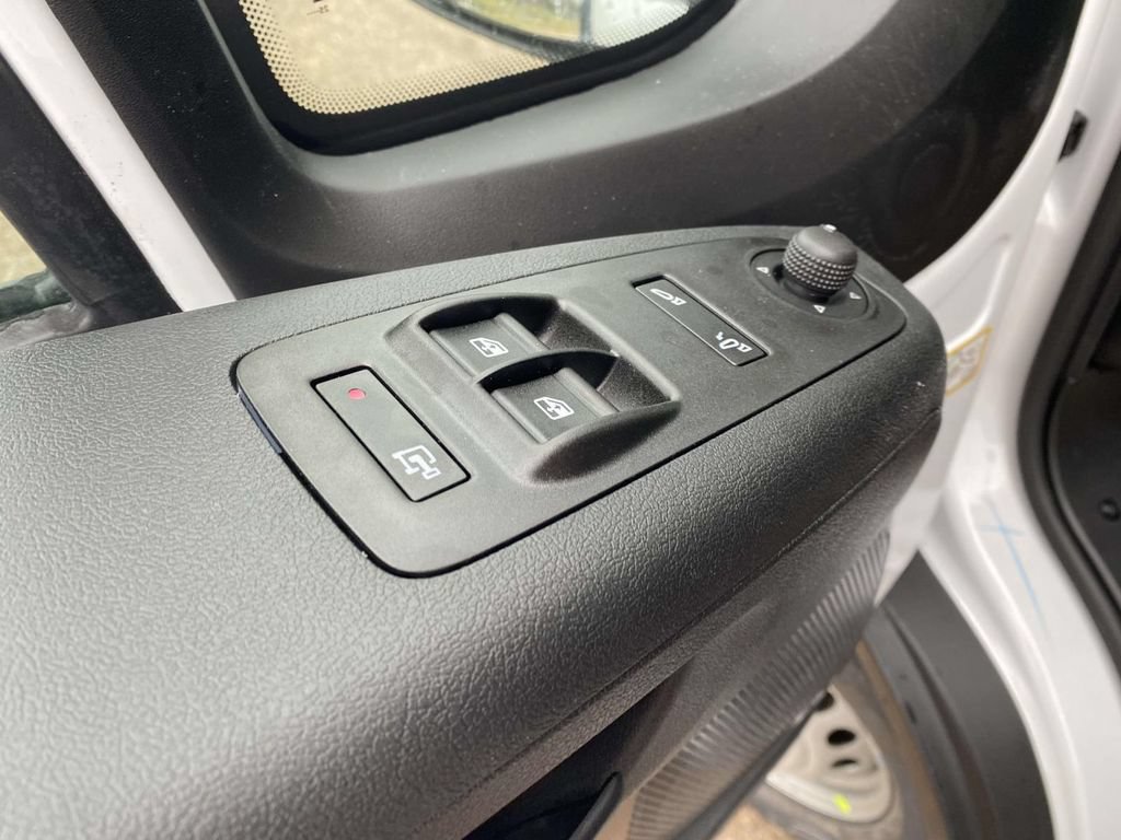 New 2026 RAM ProMaster 1500 w/ Convenience Group FWD image 13