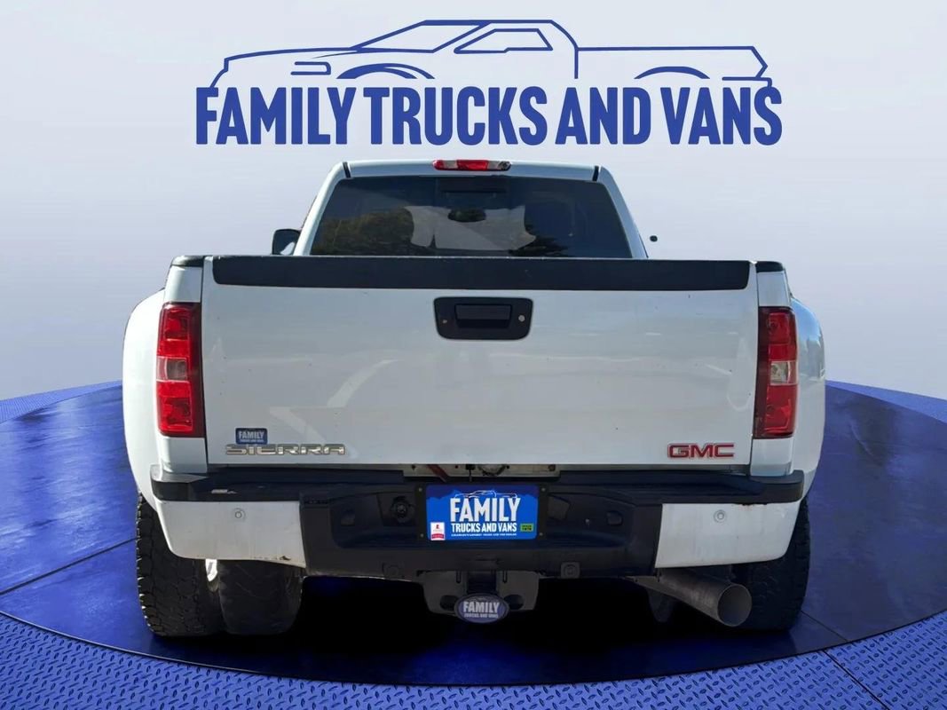 Used 2014 GMC Sierra 3500 Denali image 4