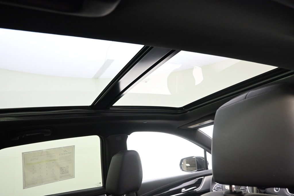 Certified 2025 Cadillac XT5 Premium Luxury image 17