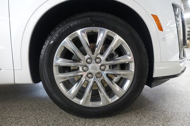 Used 2023 Cadillac XT6 Premium Luxury w/ Technology Package FWD image 30