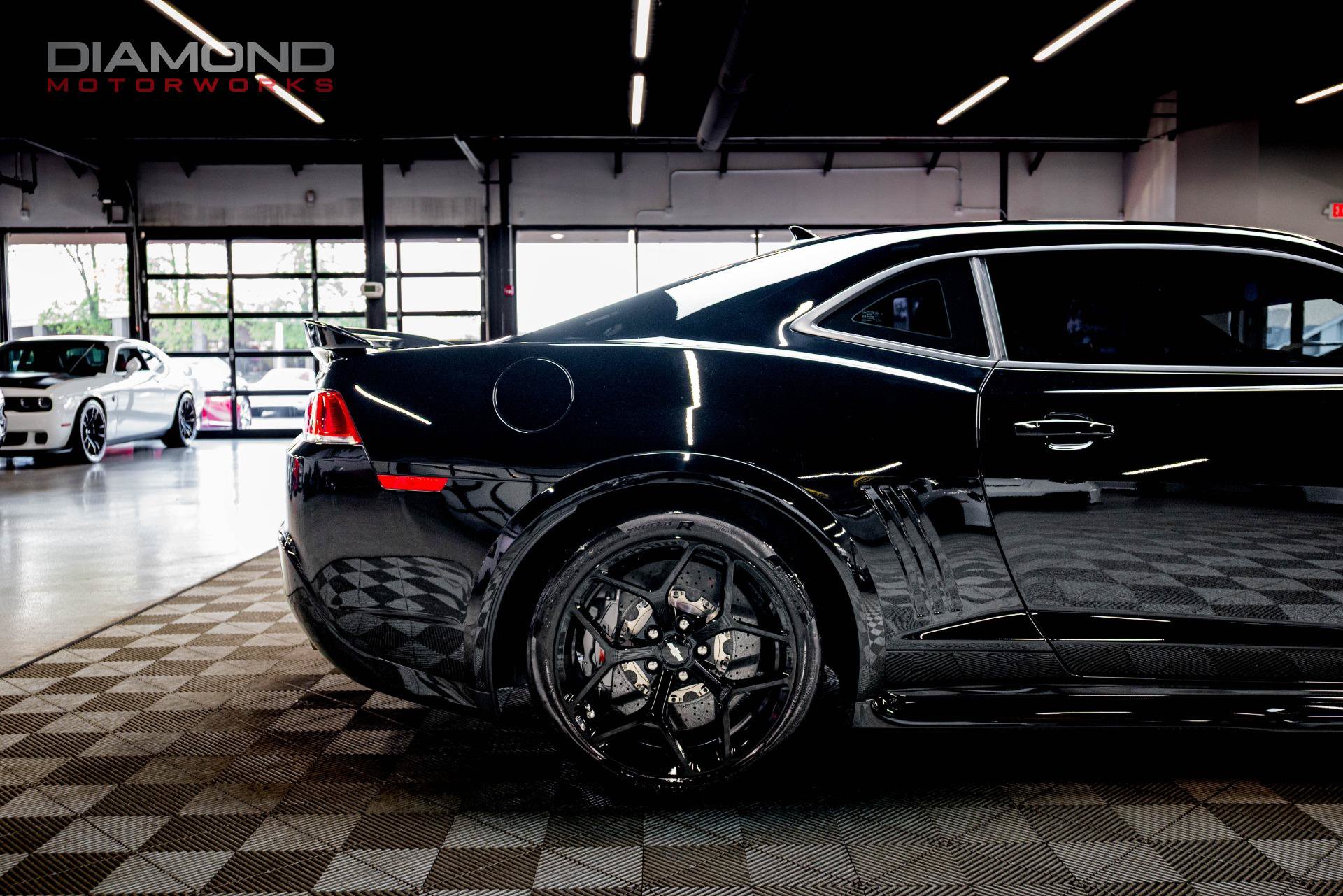 Used 2015 Chevrolet Camaro Z/28 RWD image 29