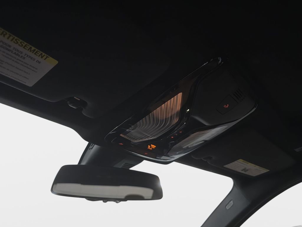 Used 2023 BMW 330i xDrive Sedan w/ Premium Package image 22