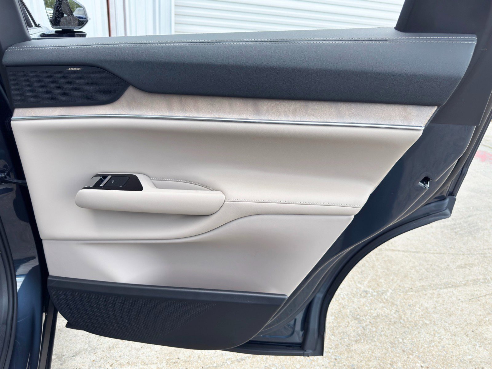Used 2025 Volvo EX90 Ultra image 50