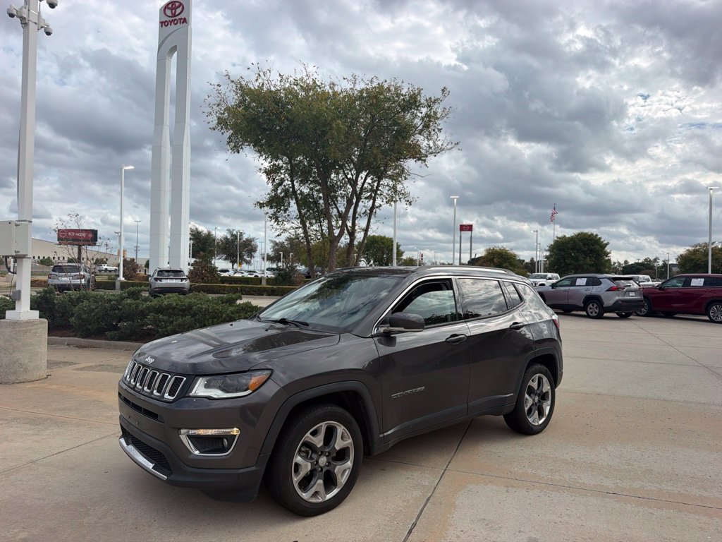 Used 2018 Jeep Compass Limited w/ Navigation Group FWD image 1