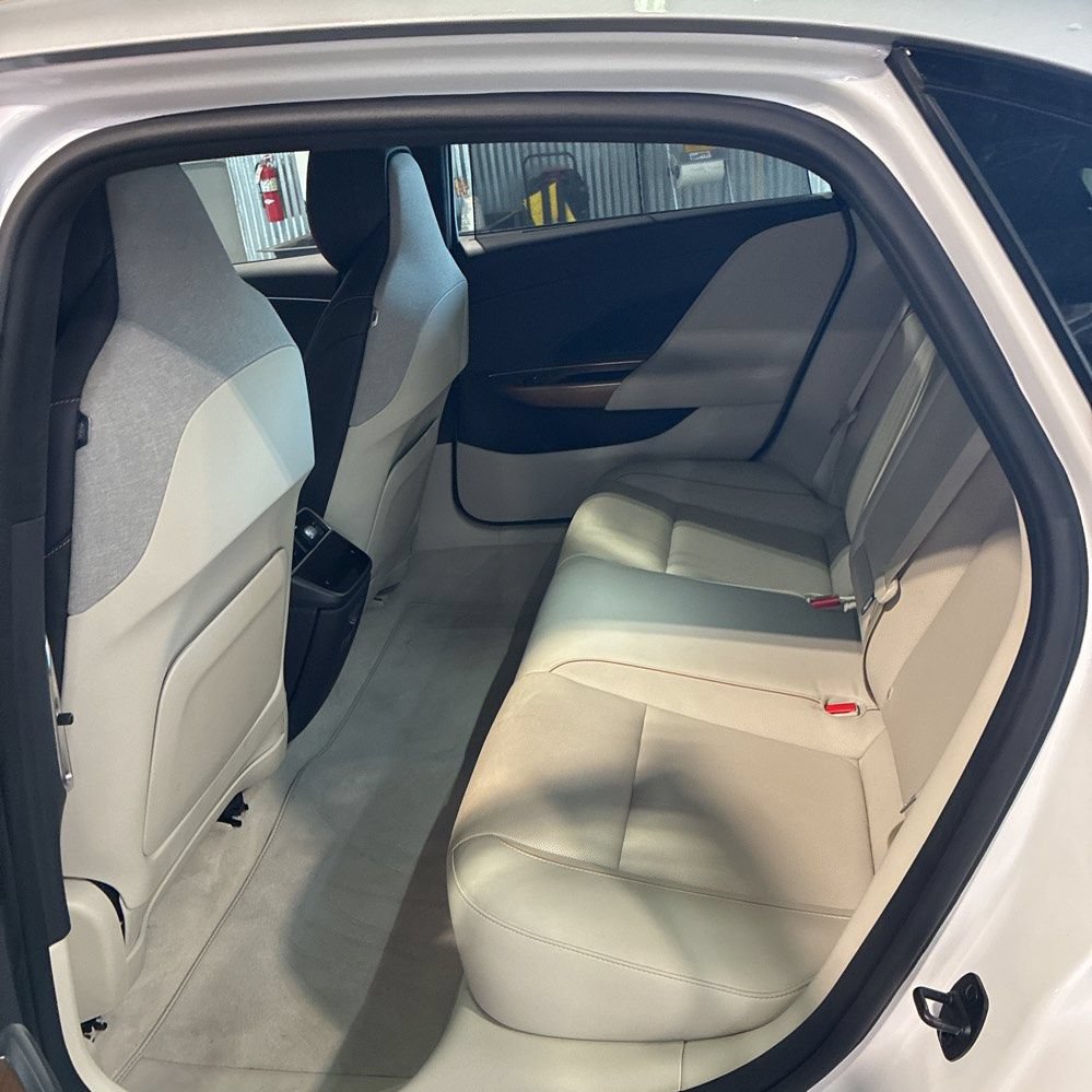Used 2024 Lucid Air Touring AWD/4WD image 9