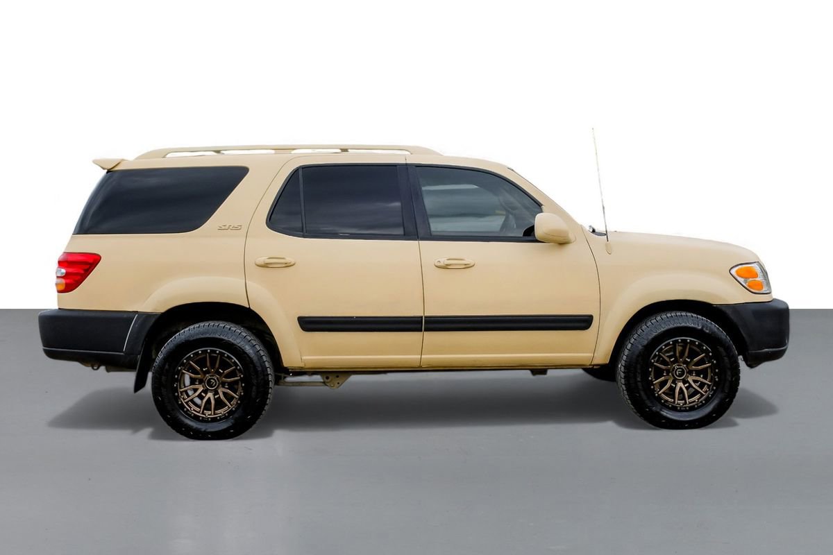 Used 2004 Toyota Sequoia SR5 image 5