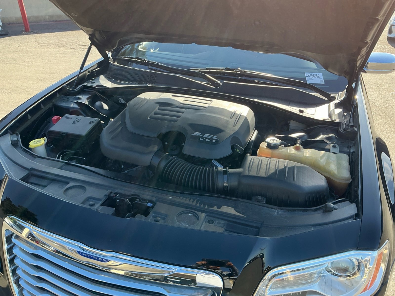 Used 2012 Chrysler 300 Limited image 23