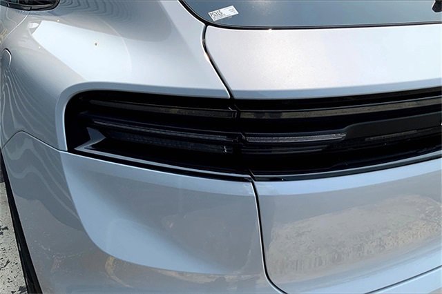 New 2025 Porsche Macan 4S Electric image 19