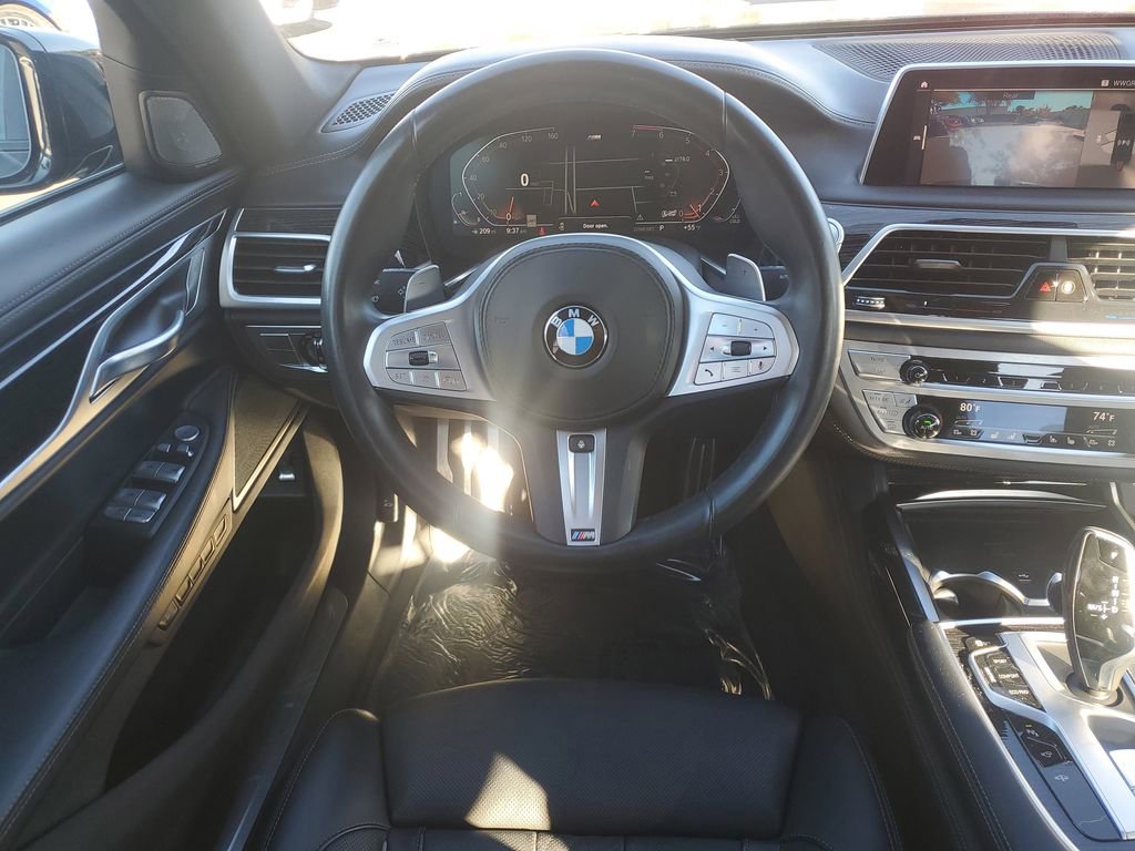 Used 2022 BMW 750i xDrive w/ Executive Package image 16