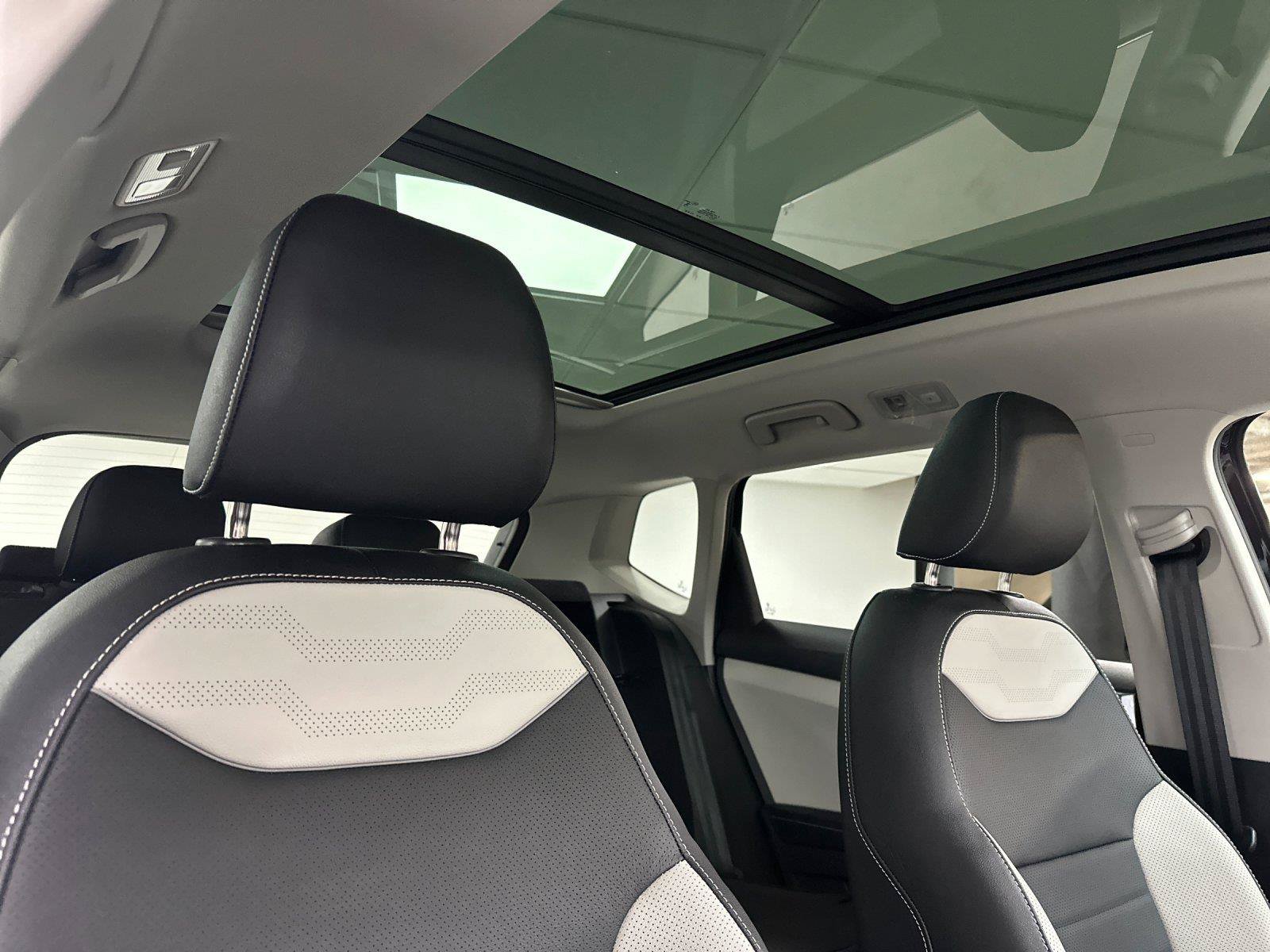 New 2026 Volkswagen Taos SEL AWD/4WD image 16