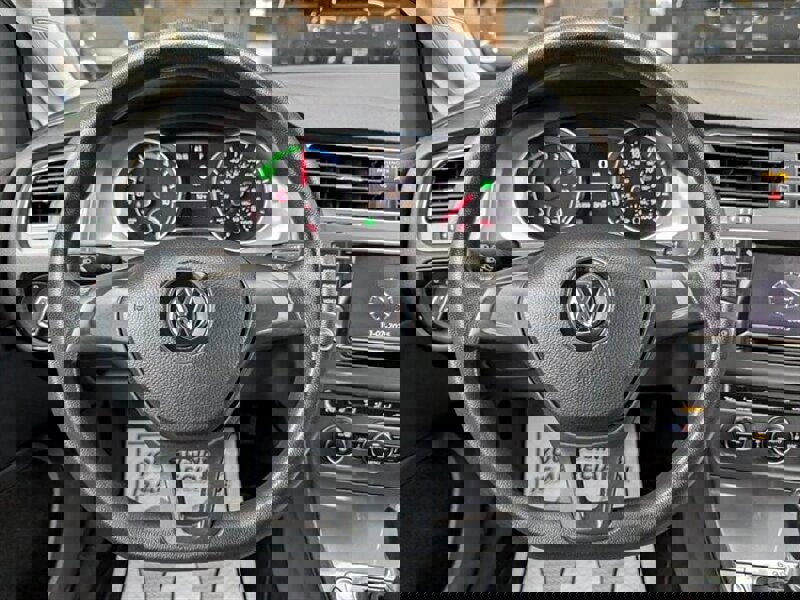 Used 2015 Volkswagen e-Golf Limited Edition image 19