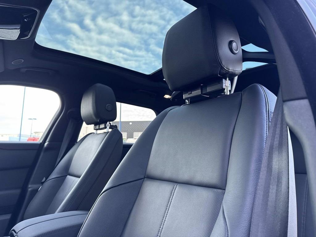 New 2026 Land Rover Range Rover Velar S image 20