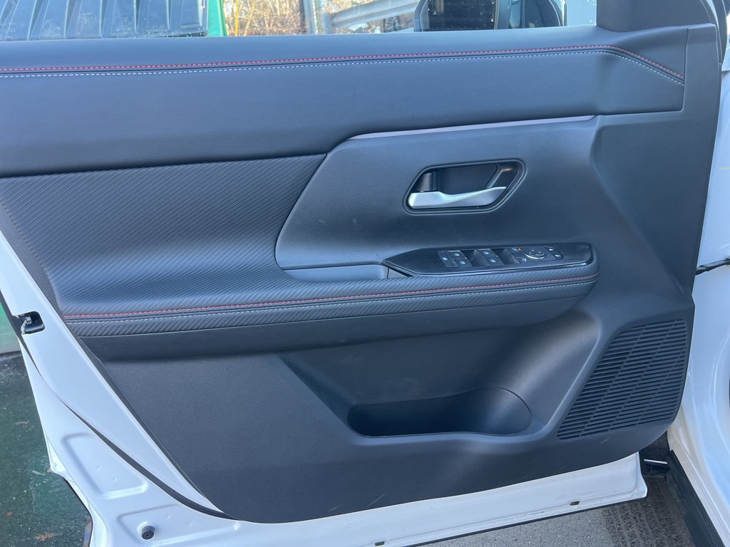 New 2026 Nissan Kicks SR w/ Cold Weather Package AWD/4WD image 19