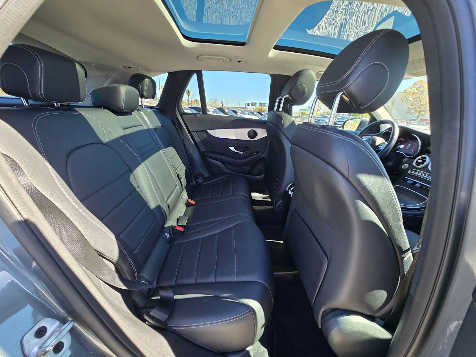 Used 2022 Mercedes-Benz GLC 300 4MATIC image 12