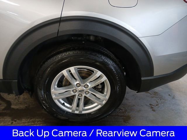 Used 2023 Ford Explorer XLT image 5