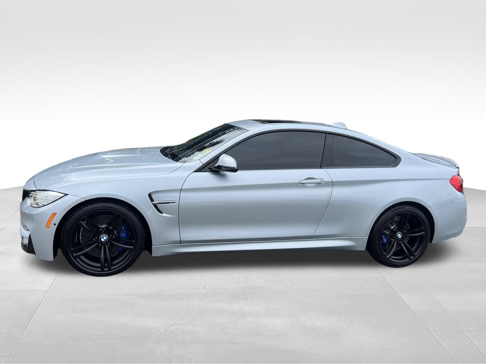 Used 2015 BMW M4 Coupe RWD image 2