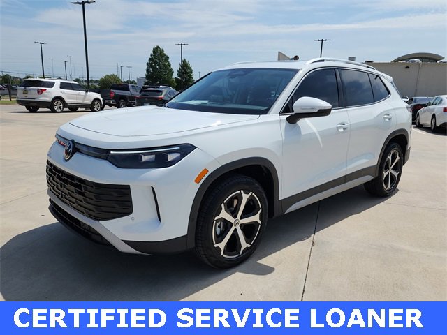 New 2025 Volkswagen Tiguan SE image 8