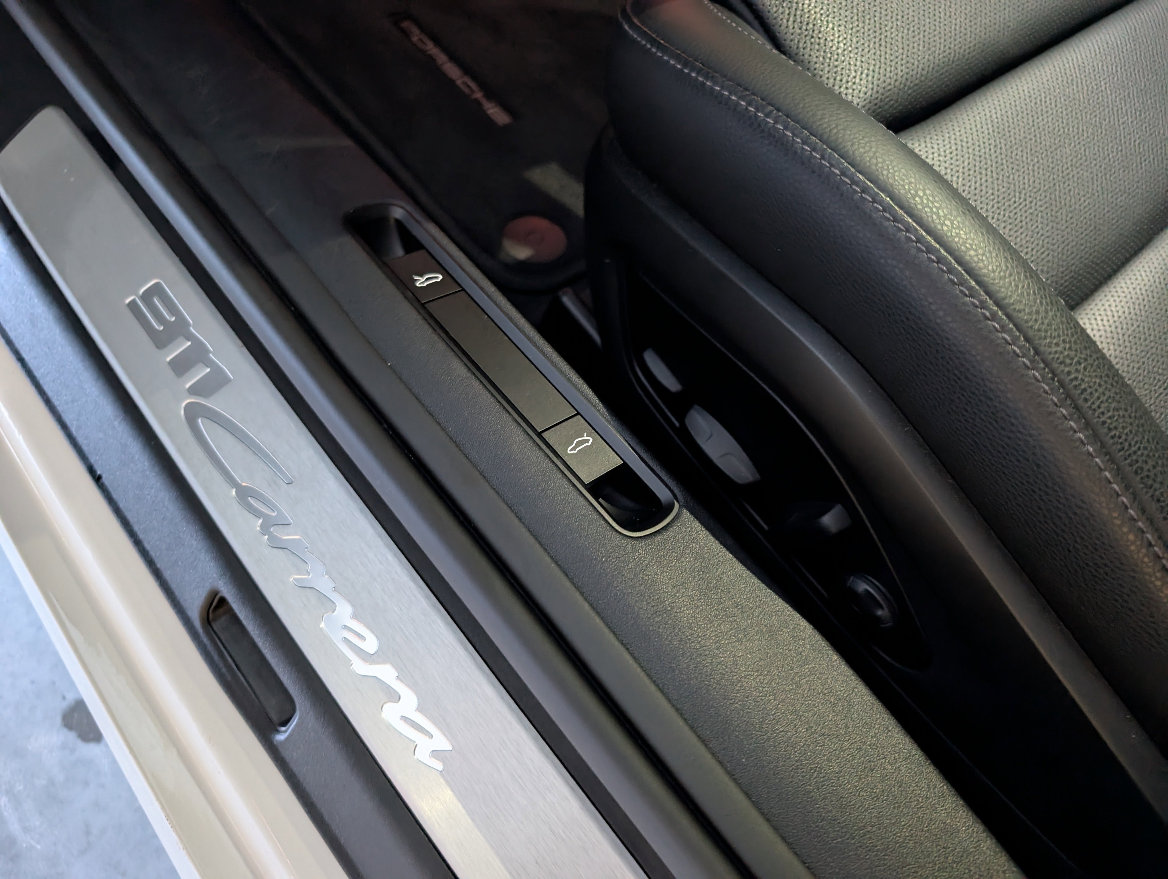 Certified 2025 Porsche 911 Carrera image 29