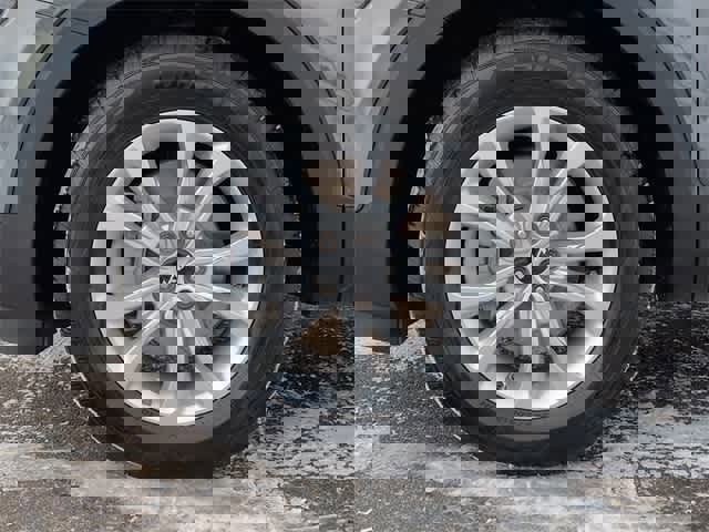 Used 2022 Kia Telluride LX image 14