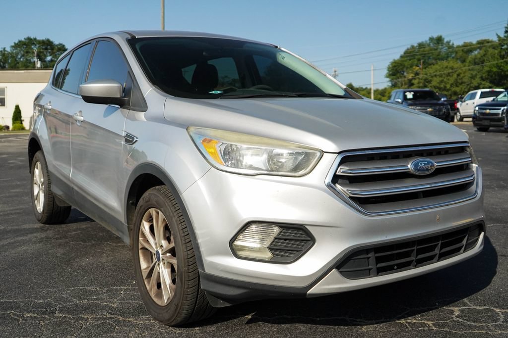 Used 2017 Ford Escape SE FWD image 34