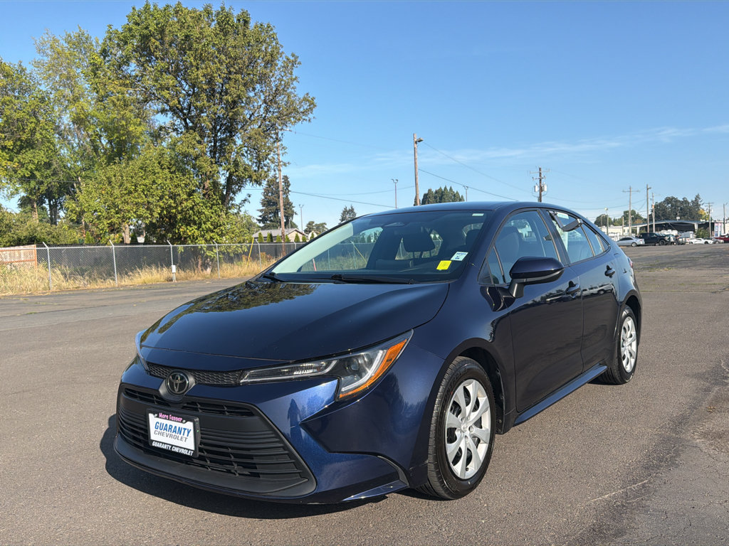 Used 2024 Toyota Corolla LE FWD image 4
