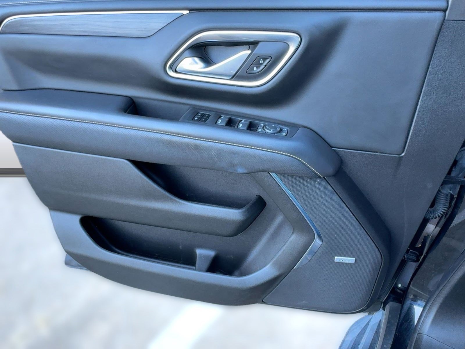 Used 2022 GMC Yukon SLT w/ SLT Premium Package image 11