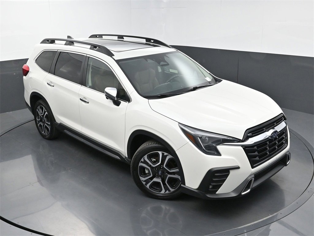 Used 2023 Subaru Ascent Touring image 32