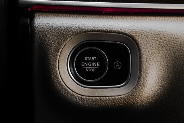 Used 2024 Mercedes-Benz GLS 450 4MATIC image 41