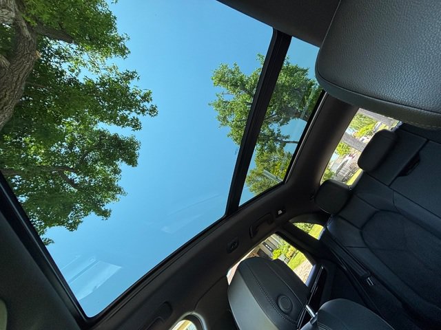 Used 2019 Porsche Macan AWD/4WD image 44