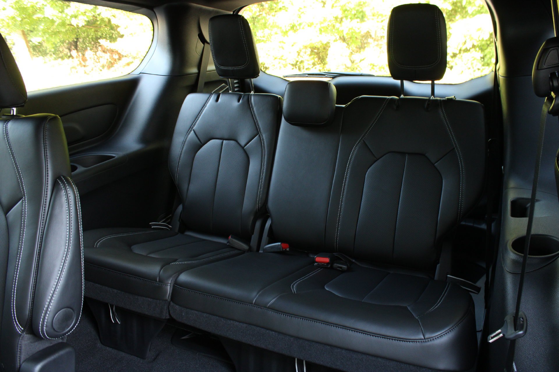 New 2027 Chrysler Pacifica LX FWD image 19