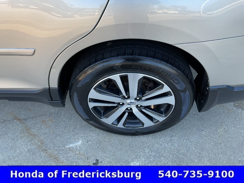 Used 2018 Subaru Outback 3.6R Limited AWD/4WD image 11