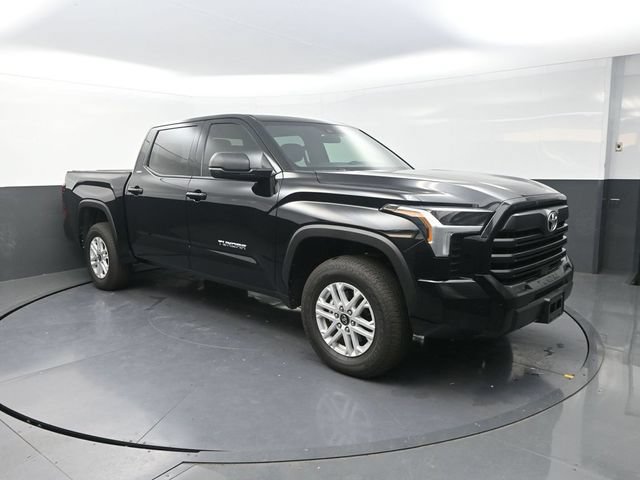 Used 2026 Toyota Tundra SR5 w/ SR5 Premium Package AWD/4WD image 10