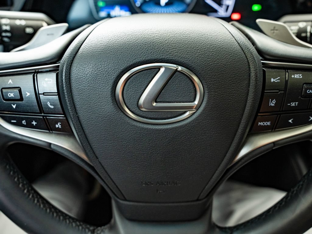 Used 2022 Lexus ES 300h w/ Accessory Package 2 FWD image 27